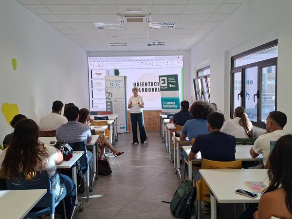 Inicio 5 Los jóvenes participantes del programa NOE finalizan su formación complementaria con charlas sobre TIC y orientación laboral